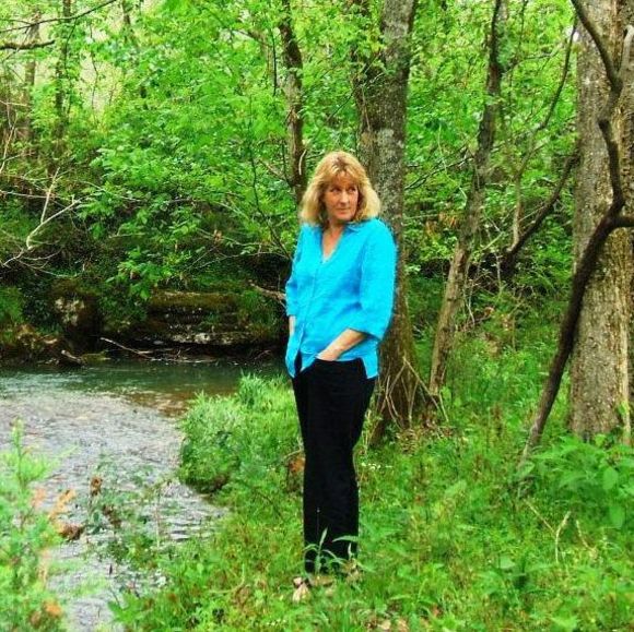 Meet your Posher, Adrienne - Picture 1 of 1